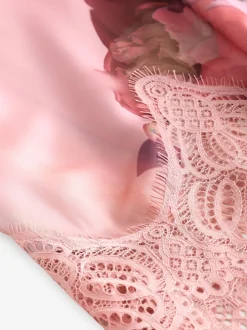 Nuisette B by Ted Baker Winter Glow en dentelle de satin rose