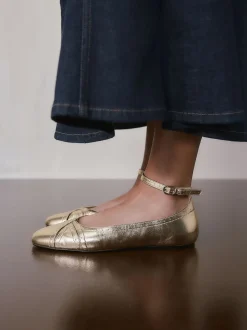 Or - Chaussures plates Forever Comfort® en cuir avec bride à la cheville
