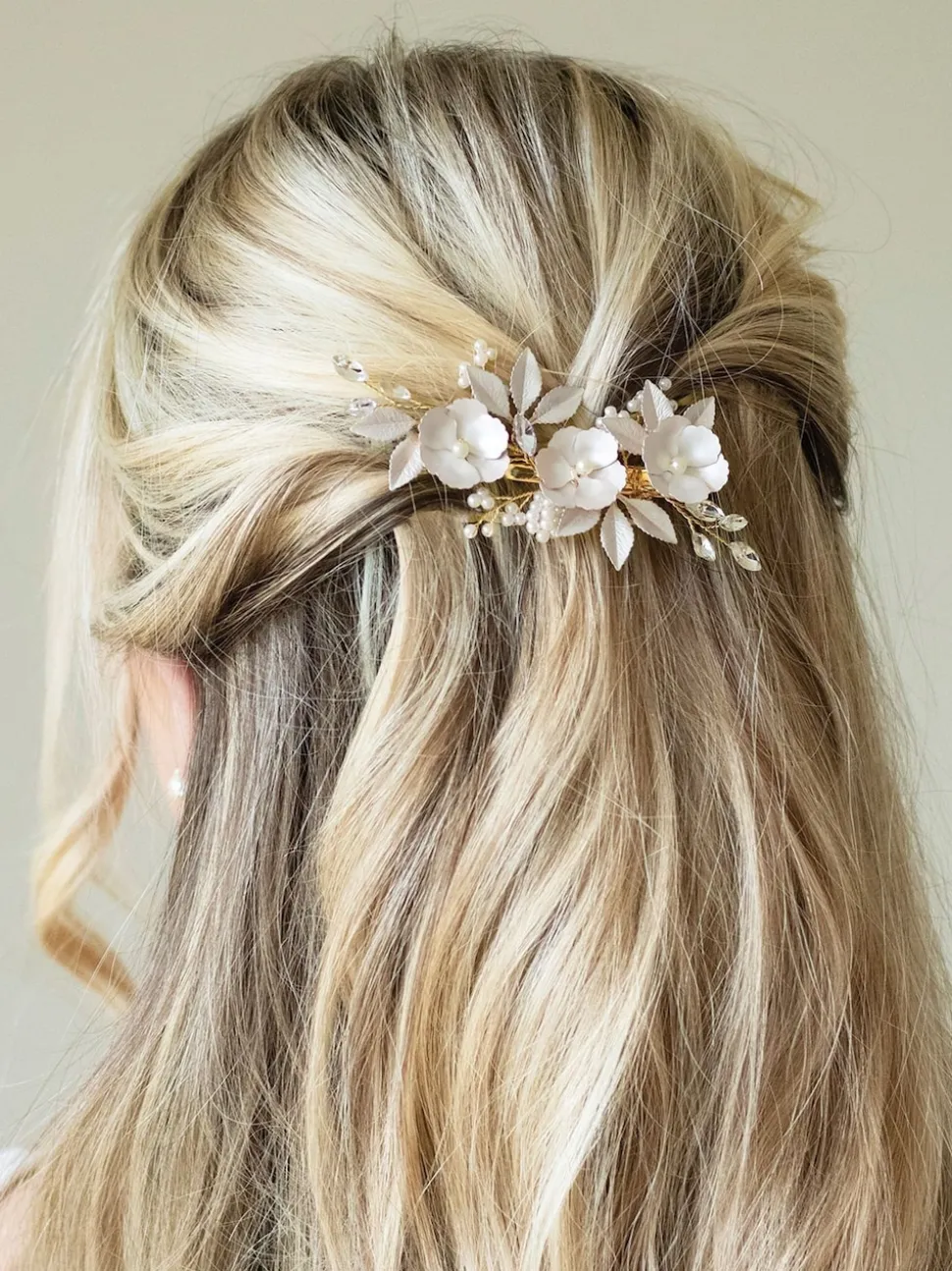 Or - Ivory & Co Pince à fleurs émaillées et cristaux de gardénia