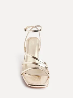 Or - Sandales à talons à lanières Linzi Reflect coupe large