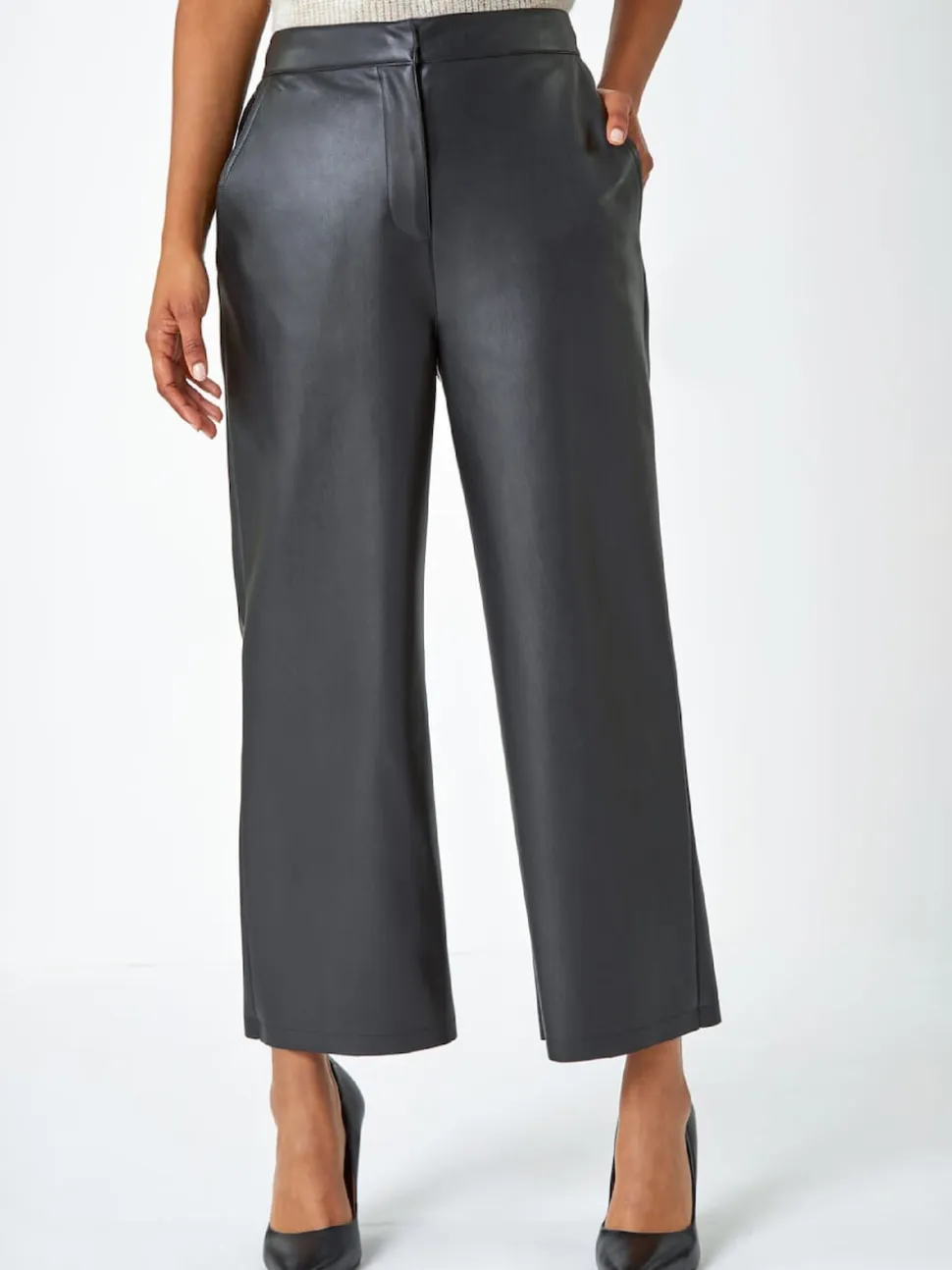 Pantalon Roman Imitation Cuir Large Raccourci