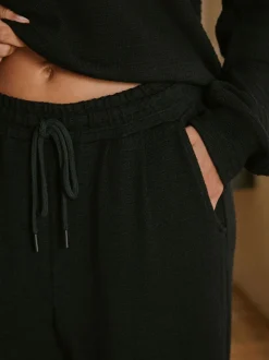 Pantalons B by Ted Baker côtelés en maille Jambe large Noir