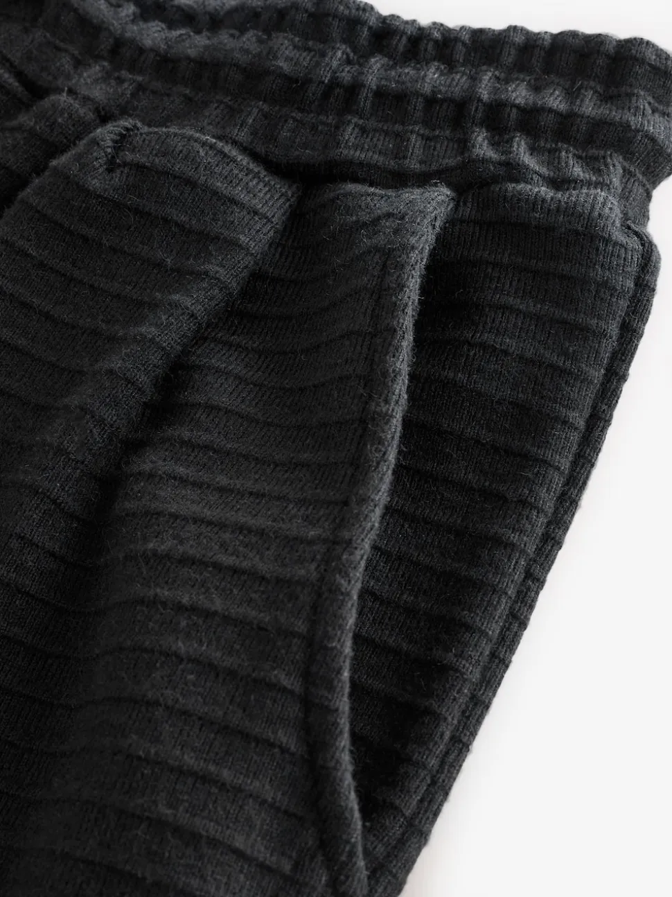Pantalons B by Ted Baker côtelés en maille Jambe large Noir