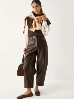 Pantalons Monsoon Tara en faux cuir