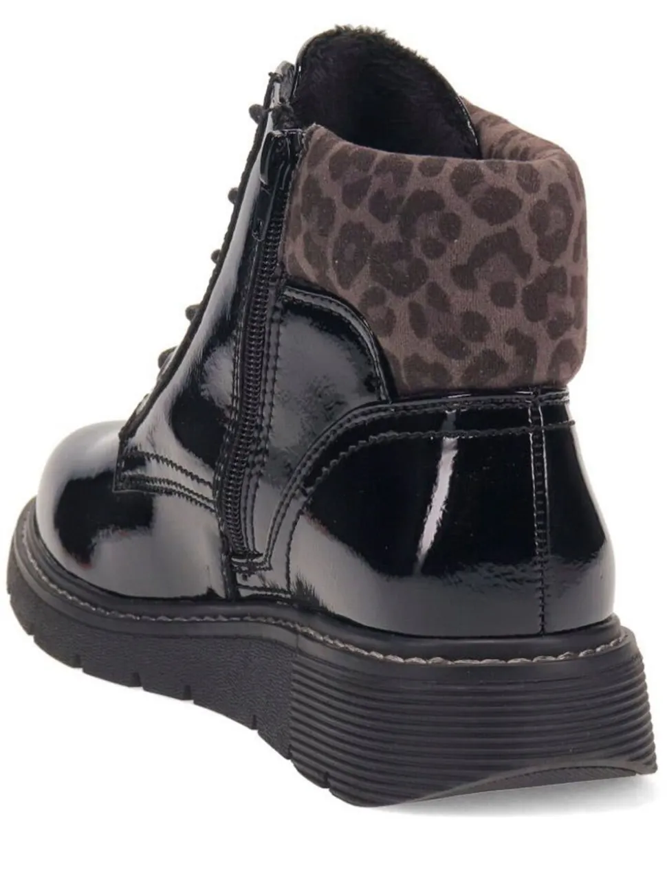 Pavers bottines vernies coupe large