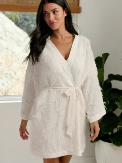 Peignoir B by Ted Baker ivoire à plumes