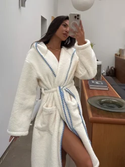 Peignoir Never Fully Dressed en polaire imitation peau de mouton