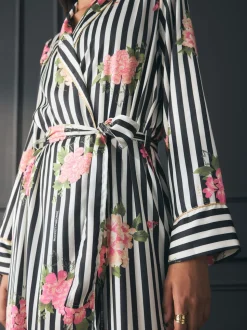 Peignoir Rockett St George en satin à rayures florales