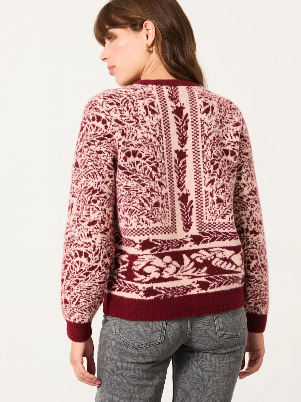 Pull FatFace à col ras du cou en maille à fleurs