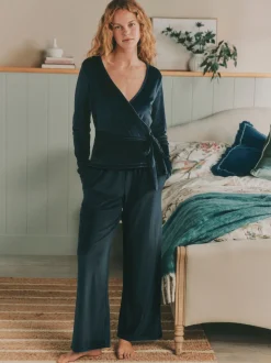 Pyjama Laura Ashley cache-cœur confortable