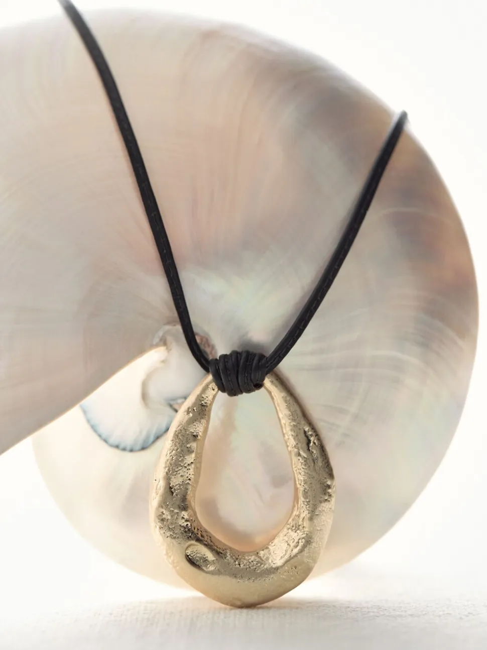 Reiss - Collier à pendentifs Momo Molten Link