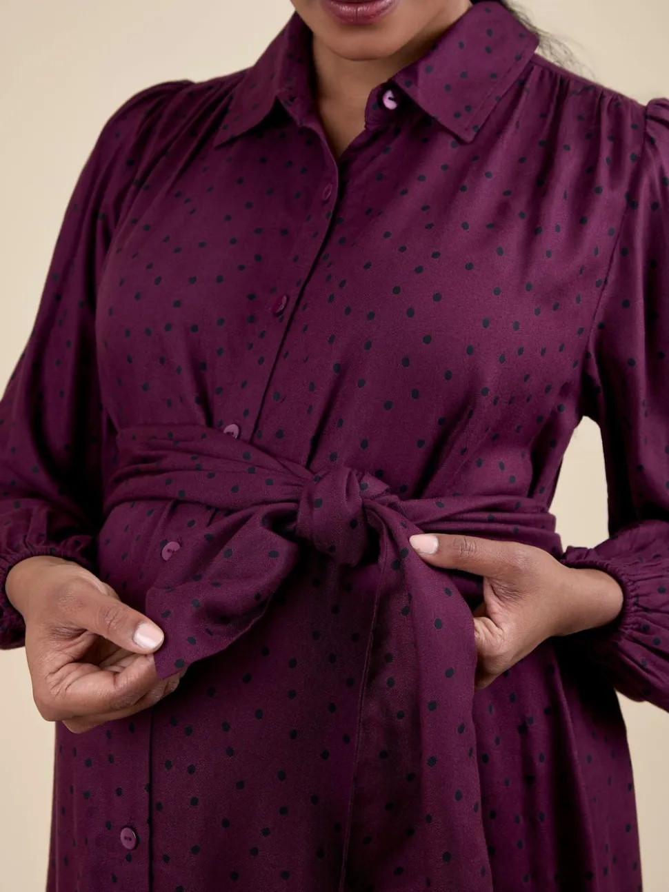 Robe chemise midi de maternité à pois JoJo Maman Bébé avec cravate