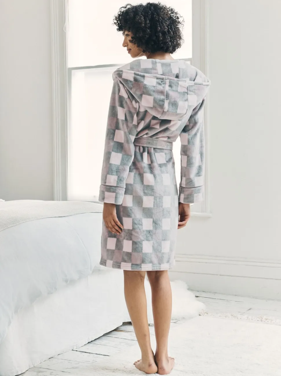 Robe de chambre Chelsea Peers en polaire à carreaux à capuche