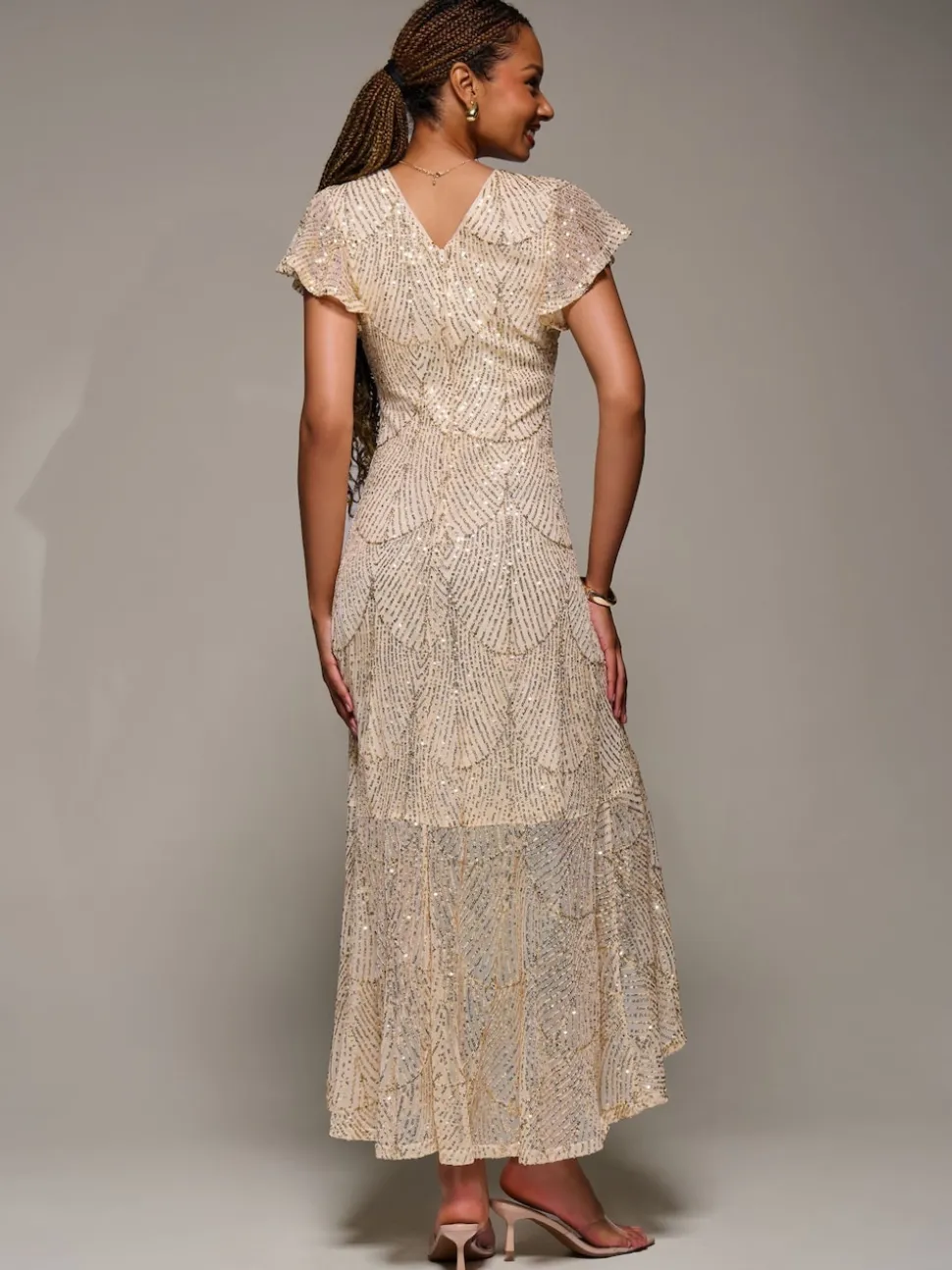 Robe longue à manches courtes et sequins Jolie Moi volants