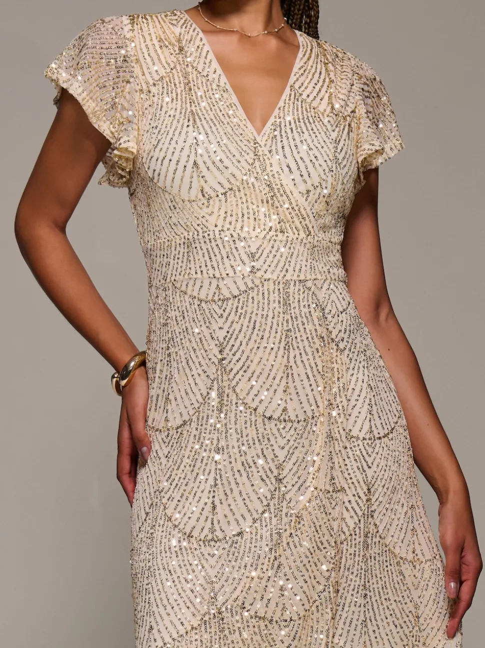 Robe longue à manches courtes et sequins Jolie Moi volants