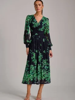 Robe longue Jolie Moi en dentelle imprimée à manches longues