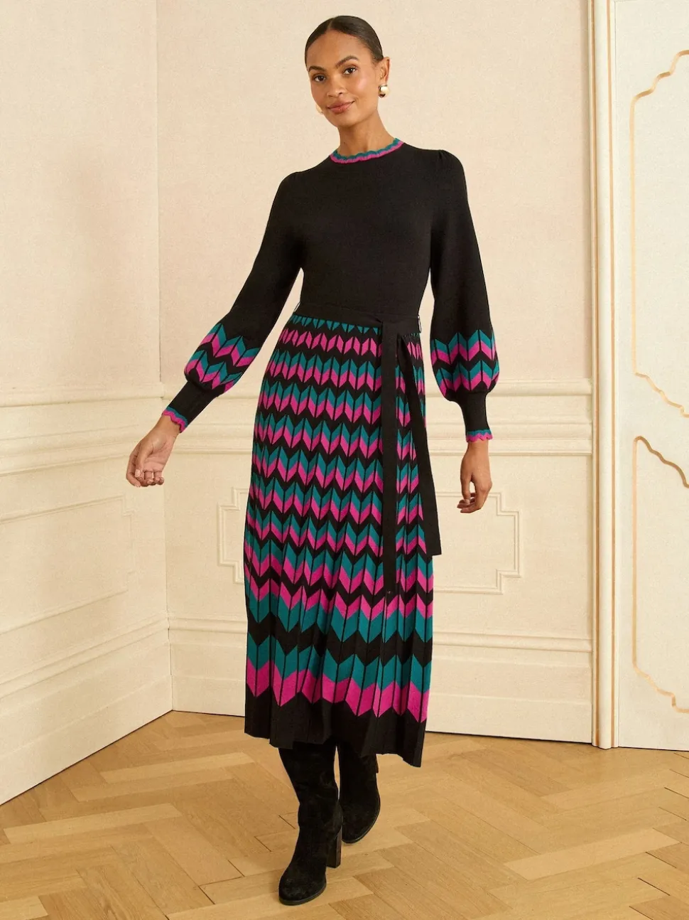 Robe mi-longue Love & Roses en maille festonnée