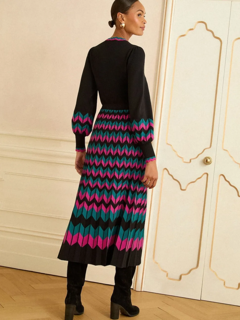 Robe mi-longue Love & Roses en maille festonnée