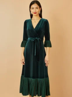 Robe mi-longue Yumi Velvet avec ourlet contrastant