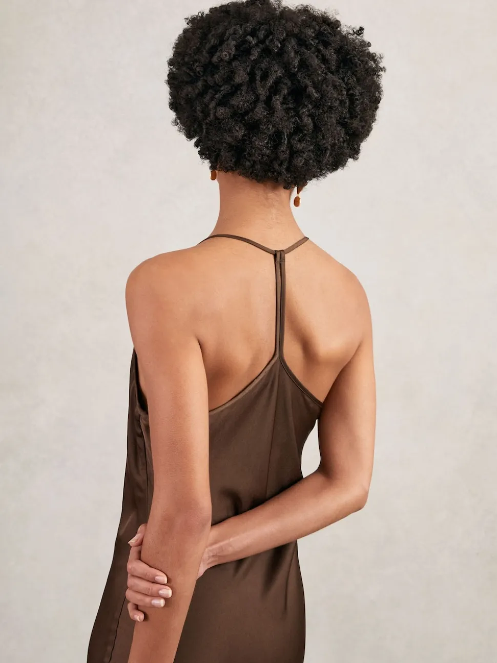 Robe nuisette Reiss Maisley en satin à col bénitier