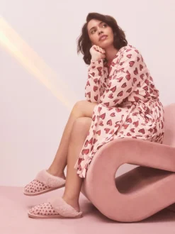 Rose - Chaussons mules en daim doublés de fausse fourrure cœur