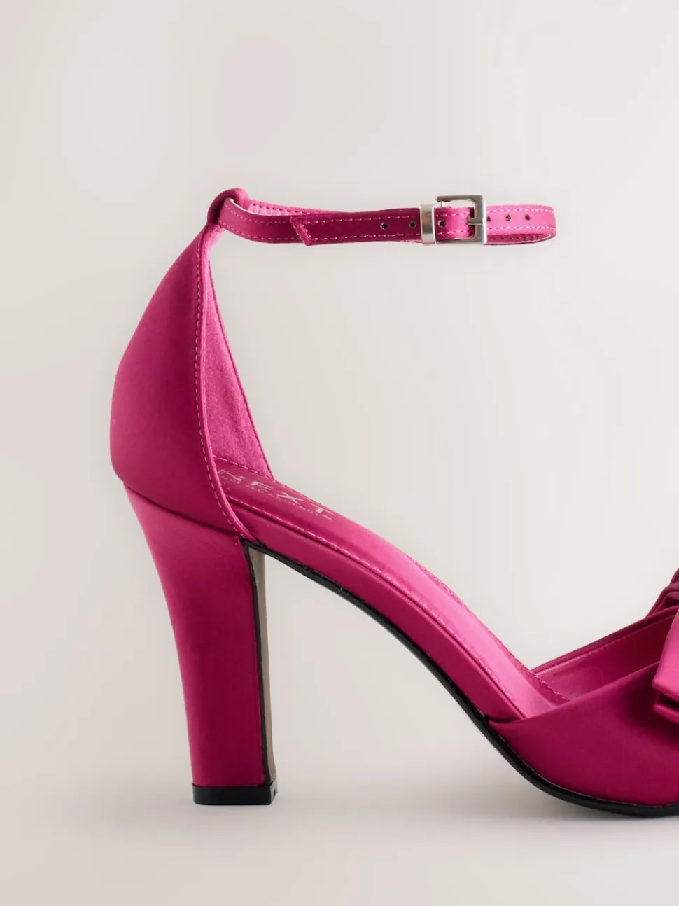 Rose - Sandales à talons carrés avec nœud en satin Forever Comfort®