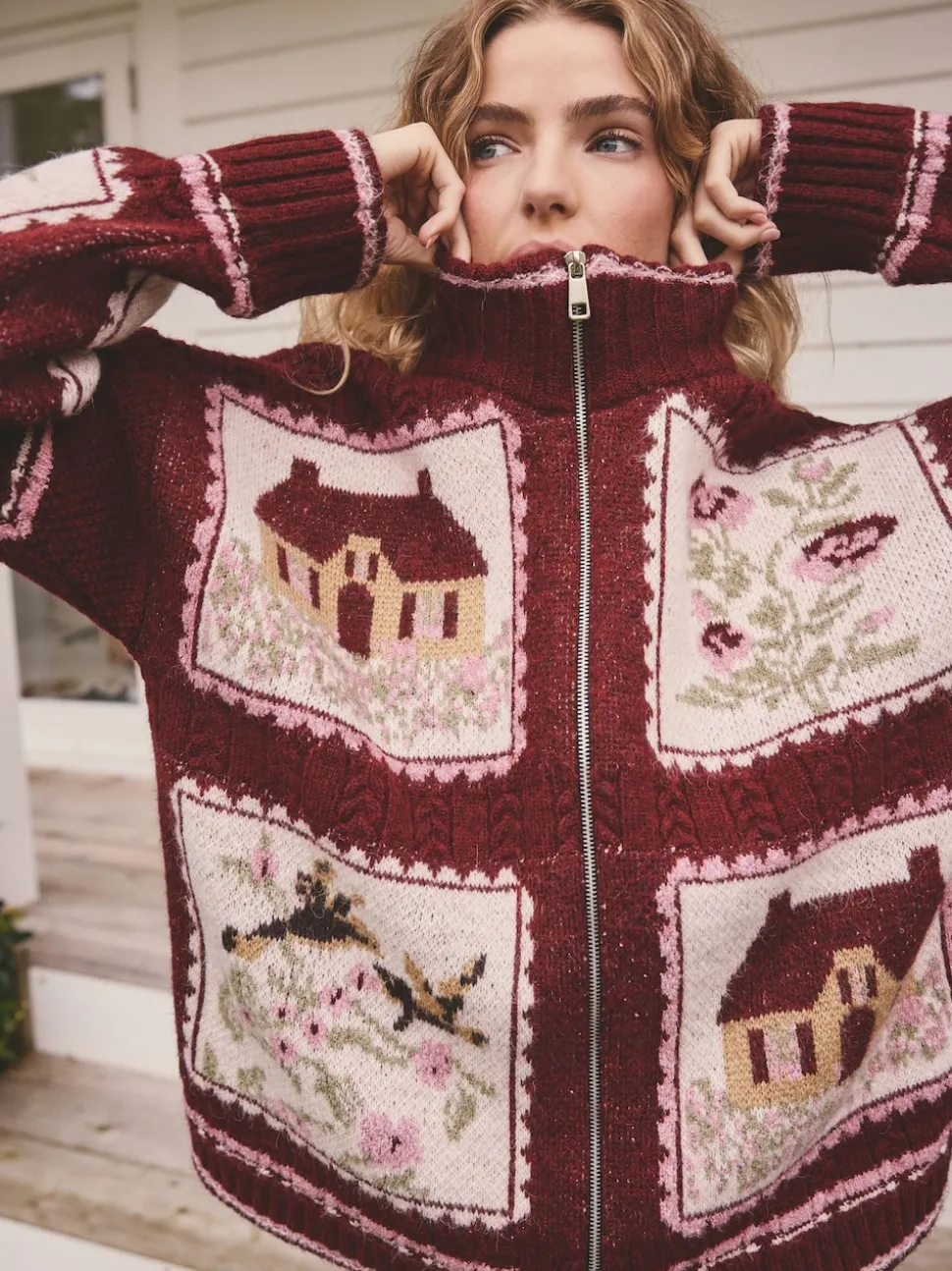 Rose baie - Cardigan en maille maison