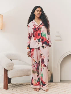 Rose Rouge Fleuri - Pyjama boutonné B by Ted Baker en satin