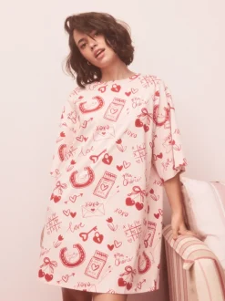 Rose/rouge motif cœurs - Chemise de nuit