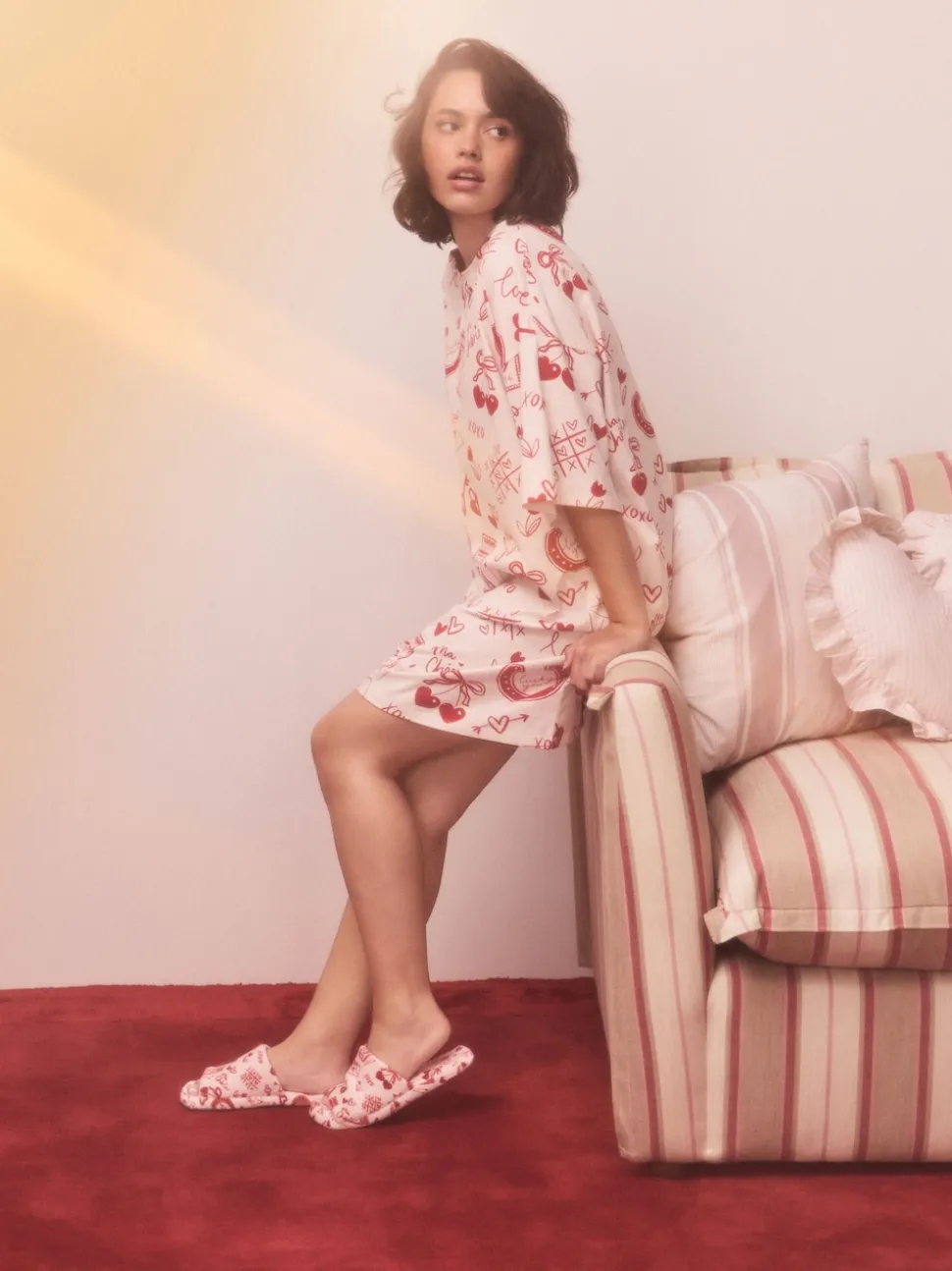 Rose/rouge motif cœurs - Chemise de nuit