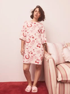 Rose/rouge motif cœurs - Chemise de nuit