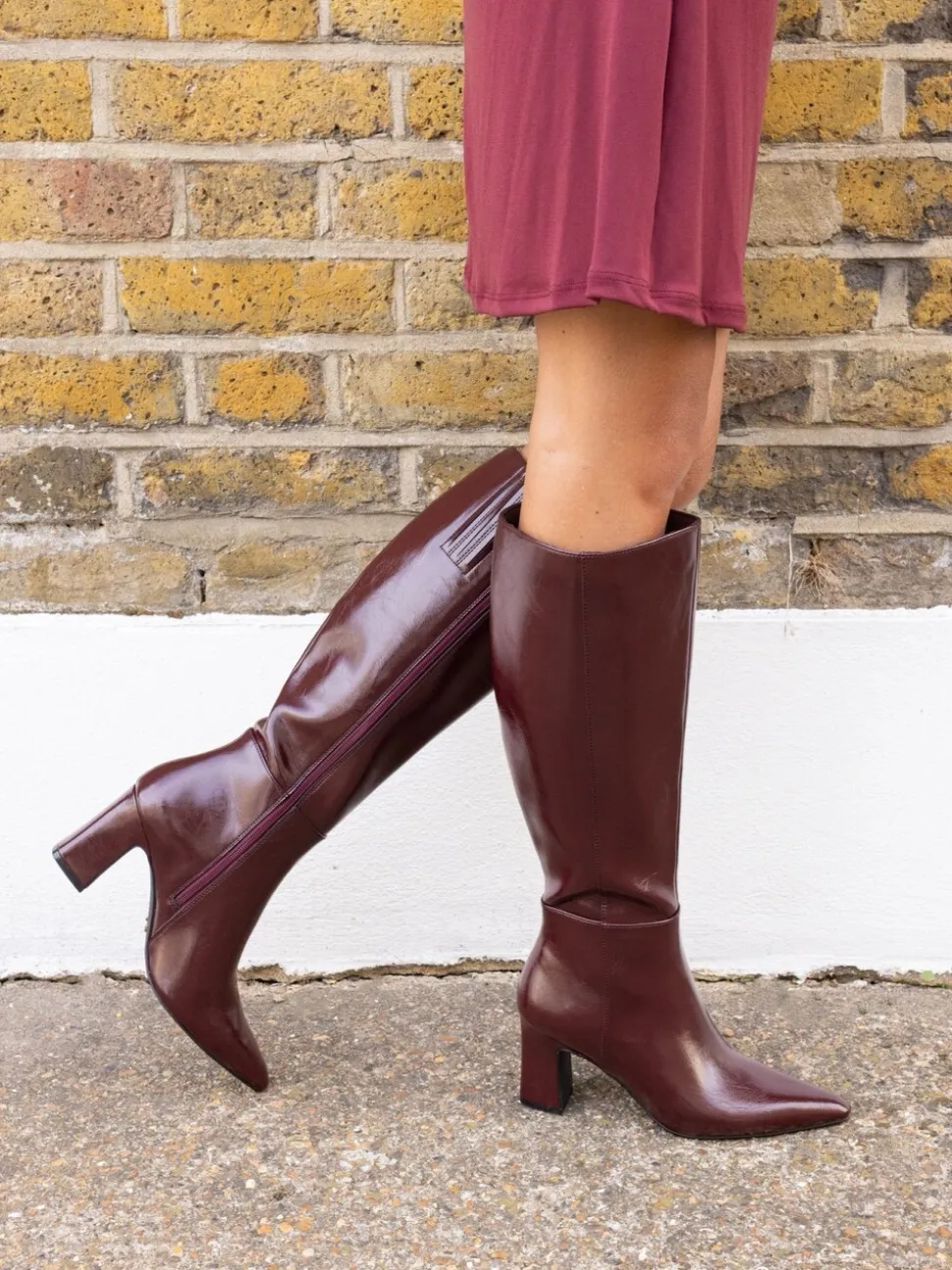 Rouge - Bottes au genou à talon carré Gala à bout pointu Coupe large Novo