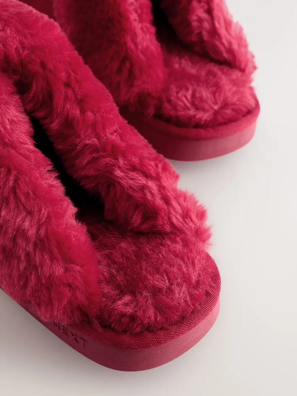 Rouge - Chaussons mules en daim doublés de fausse fourrure