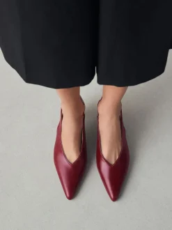 Rouge - Chaussures à talons à bride arrière en cuir et bout pointu