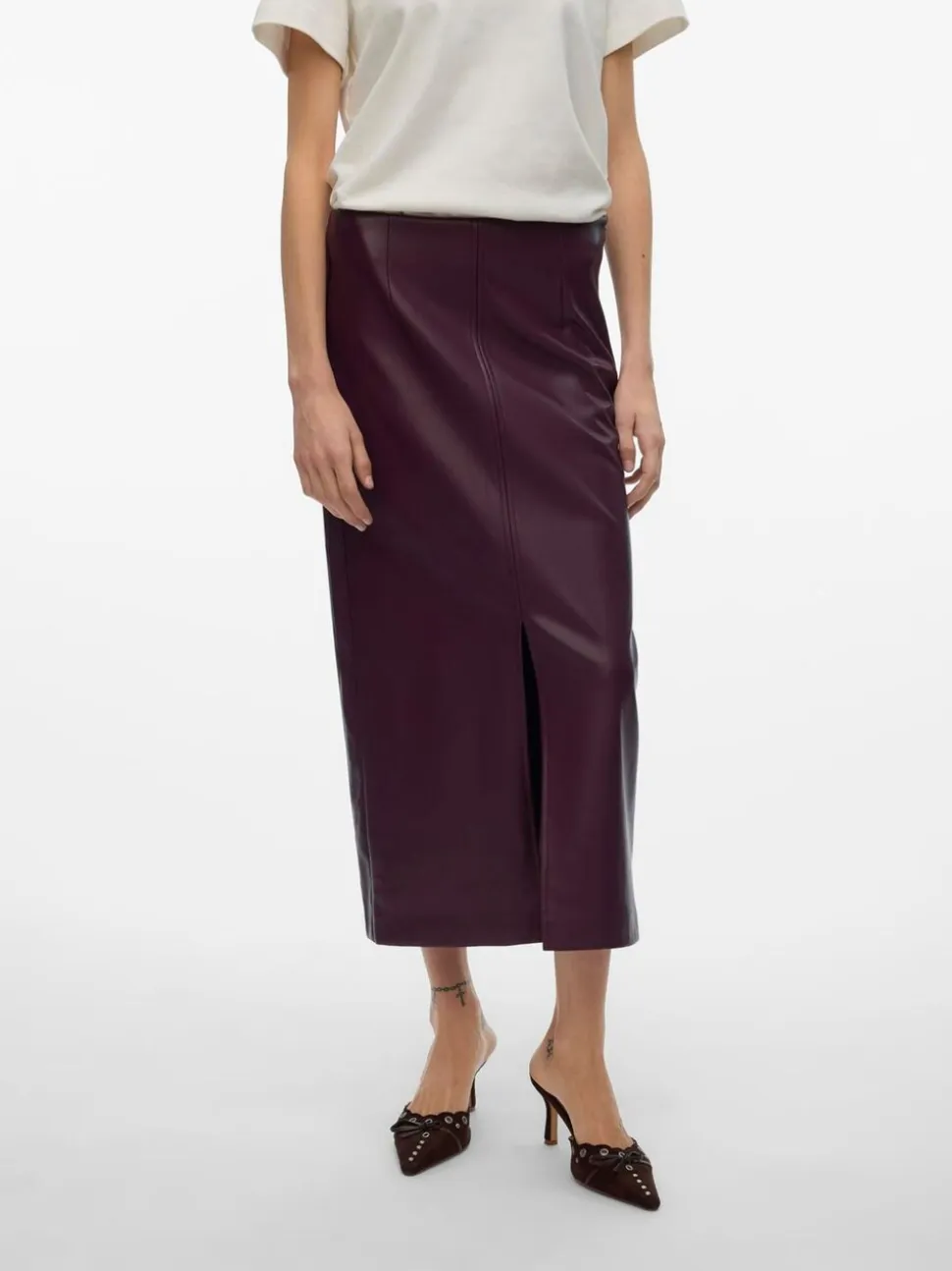 Rouge - Jupe mi-longue Vero Moda taille haute enduite