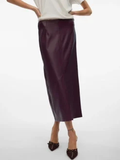 Rouge - Jupe mi-longue Vero Moda taille haute enduite