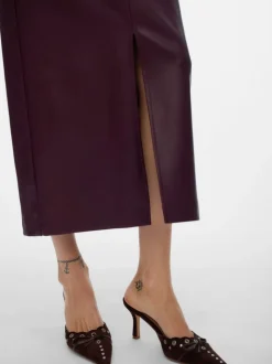 Rouge - Jupe mi-longue Vero Moda taille haute enduite