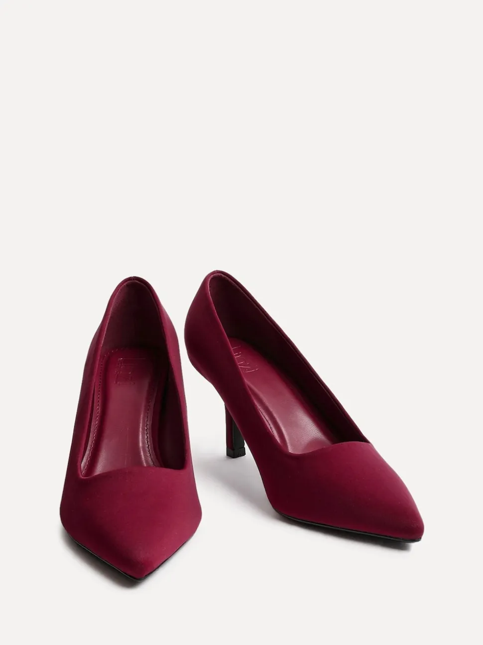 Rouge - Linzi talons aiguilles Coupe large Aim Closed Court