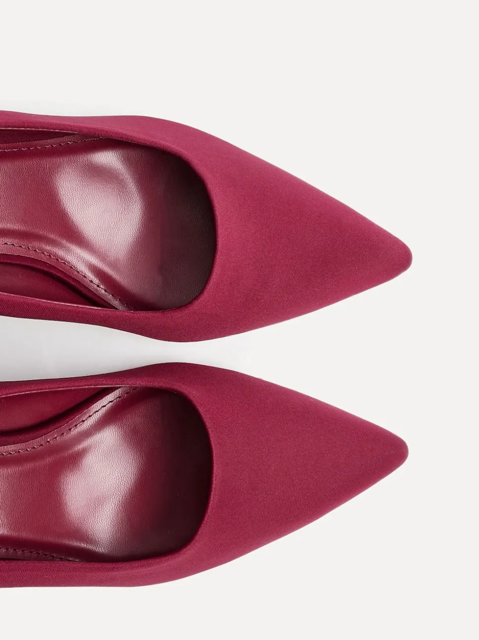 Rouge - Linzi talons aiguilles Coupe large Aim Closed Court