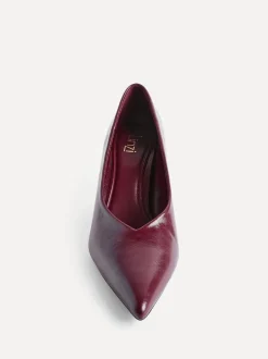 Rouge - Linzi talons fermés en forme de V Bellamy