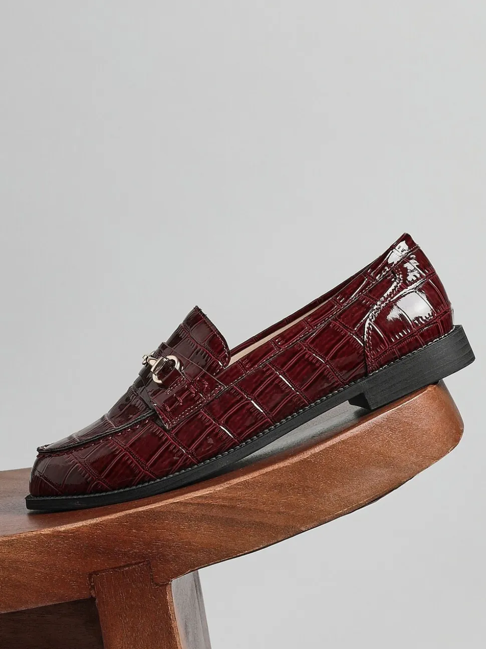 Rouge - Mocassins Linzi Maison effet croco avec boucle