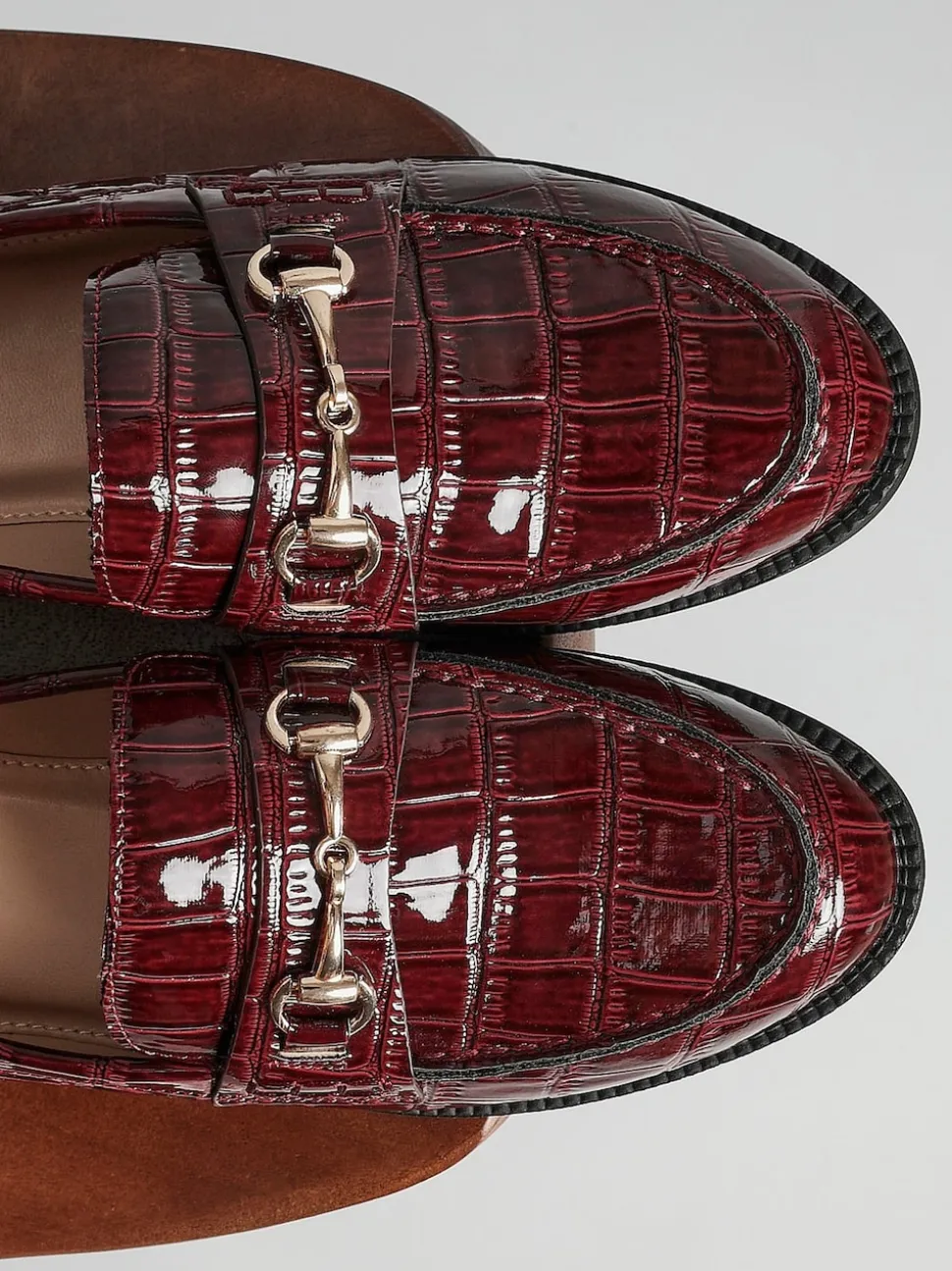 Rouge - Mocassins Linzi Maison effet croco avec boucle