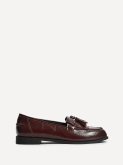Rouge - Mocassins Linzi Rosemary classiques à enfiler avec détails à glands