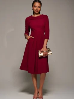 Rouge - Robe mi-longue Jolie Moi coupe évasée et évasée à col roulé
