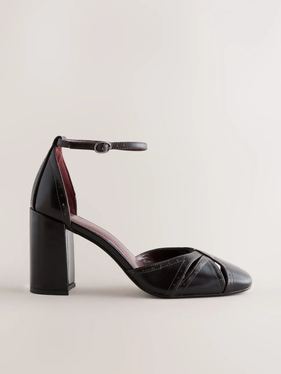 Rouge baie - Chaussures à talons carrés en cuir Forever Comfort® avec sangle à la cheville