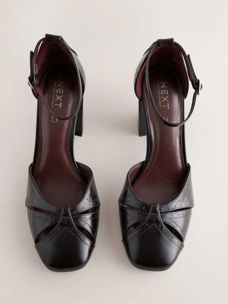 Rouge baie - Chaussures à talons carrés en cuir Forever Comfort® avec sangle à la cheville