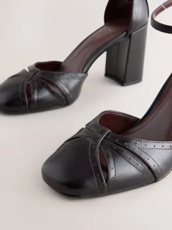 Rouge baie - Chaussures à talons carrés en cuir Forever Comfort® avec sangle à la cheville