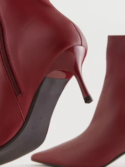 Rouge bordeaux - Bottes fines à talons et bout pointu