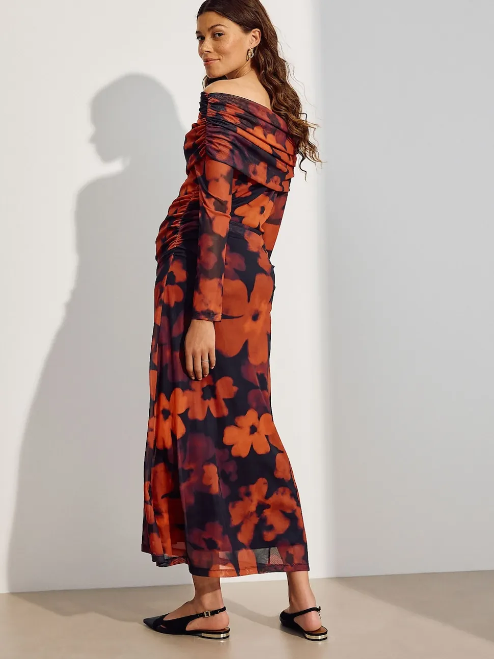 Rouge bordeaux à fleurs - Robe Bardot en maille de grossesse