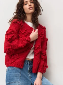 Rouge cerise - Cardigan à détail cœur cousu à la main